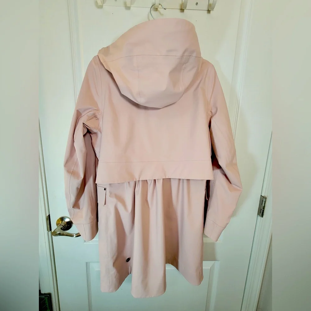 Lululemon Into The Drizzle Jacket•Waterproof Glyde•RARE FAWN PINK•LIKE NEW•6 - Picture 10 of 16